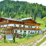 Gasthof Badhaus Guest house
